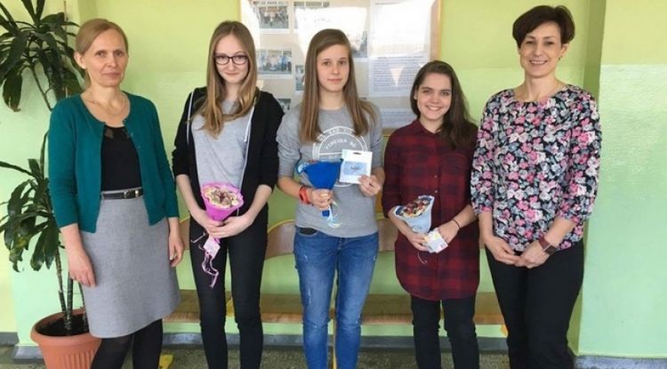 Gimnazjalistki uratowały dziewczynę chorą na padaczkę, źródło: Gimnazjum nr 8 w Jastrzębiu-Zdroju