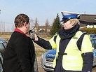 Policjanci z prewencji zatrzymali 42 – letnią kierującą, która przemierzała drogi Wodzisławia, mając w organizmie prawie 2 promile alkoholu