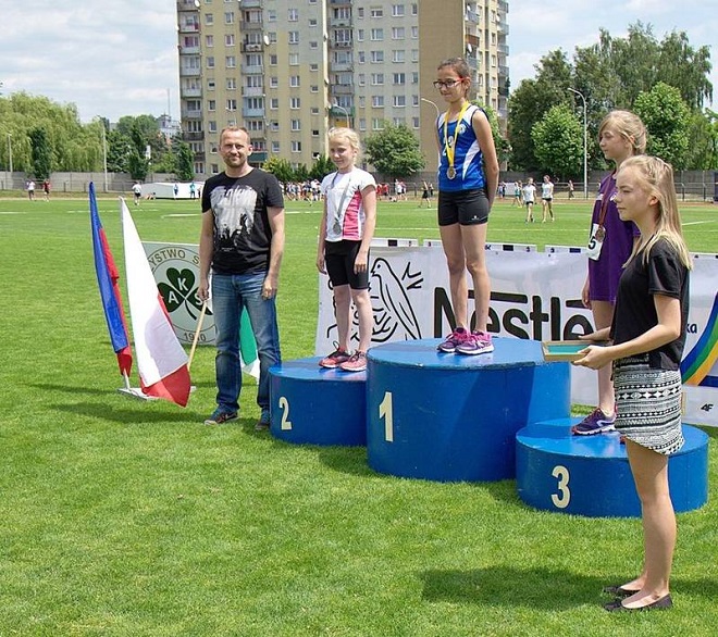 Roksana Pastuszak, zawodniczka Klubu Biegacza MOSiR Jastrzębie, wywalczyła złoto Mistrzostw Śląska Dzieci