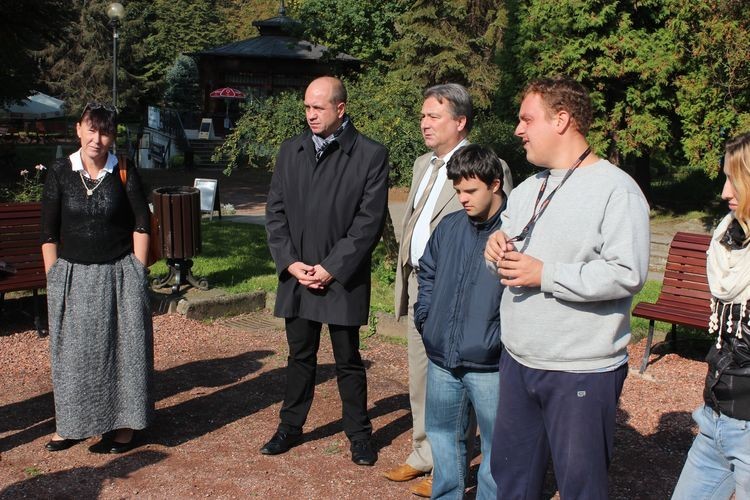 W Parku Zdrojowym odbył się plener malarski dla dzieci upośledzonych umysłowo, Dawid Filipowski