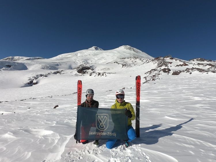 Chcieli zjechać na nartach z Elbrusa, materiały prasowe