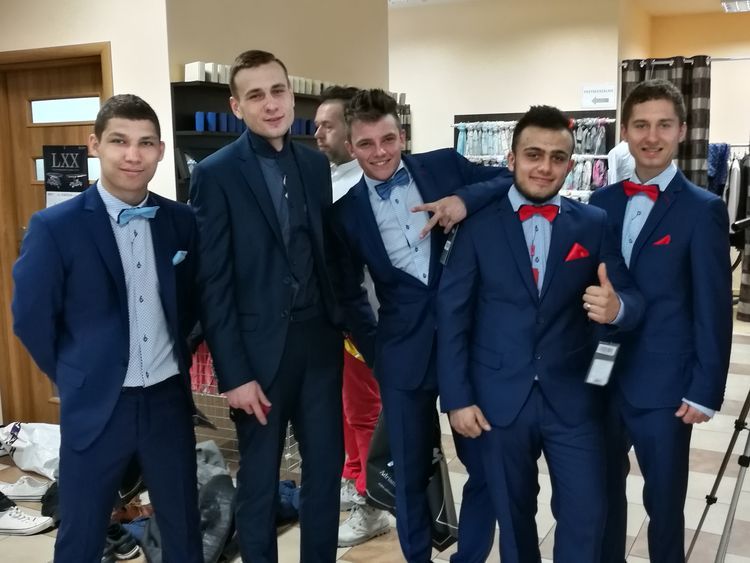 Najlepsi barberzy z Polski zaprezentowali w Jastrzębiu korporacyjnego wikinga, ZSZ w Jastrzębiu-Zdroju