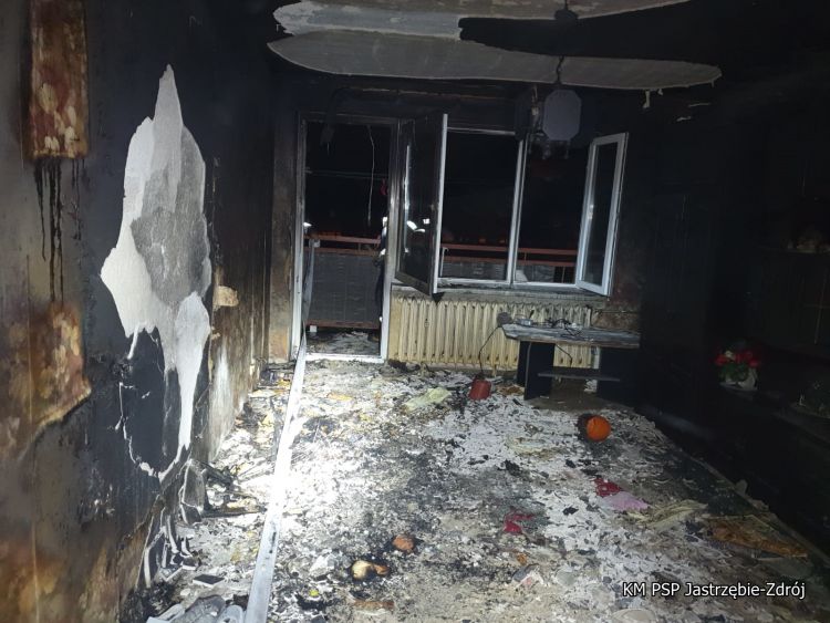 Jastrzębie: paliło się mieszkanie w bloku na Marusarzówny, AM