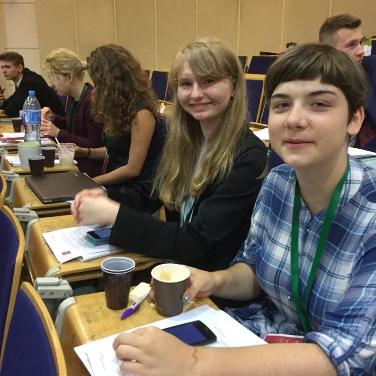 Uczniowie Sobieskiego na obradach Europejskiego Parlamentu Młodzieży, materiały prasowe ZS 6 Jastrzębie-Zdrój
