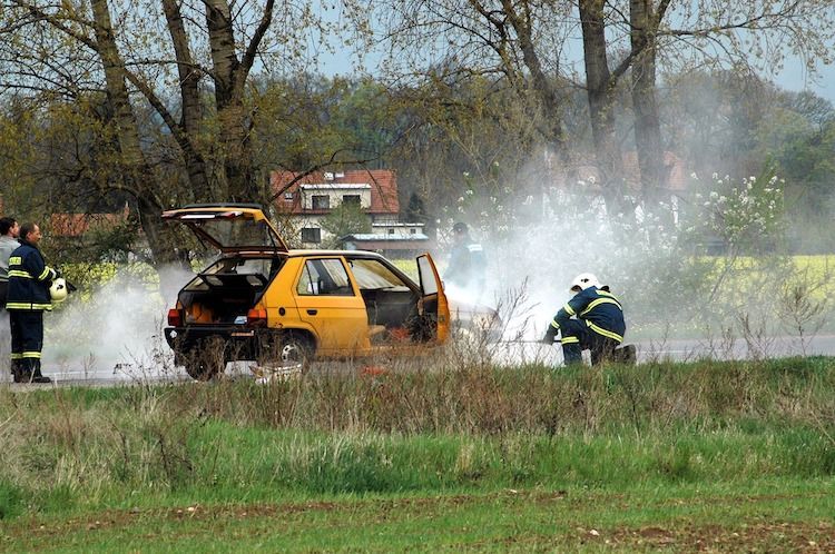 Ul. Pszczyńska: Samochód zapalił się w trakcie jazdy, pixabay