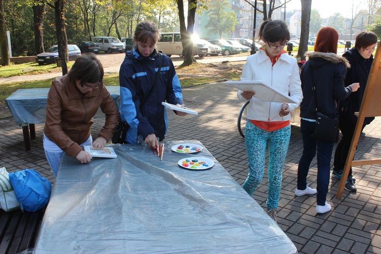 W Parku Zdrojowym odbył się plener malarski dla dzieci upośledzonych umysłowo, Dawid Filipowski