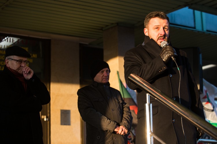 Całe rodziny protestowały przed kopalnią Krupiński, Dominik Gajda