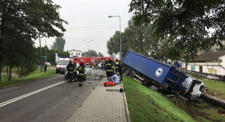 Na ul. Armii Krajowej doszło do wypadku z udziałem 5 samochodów, Sebastian Rurarz