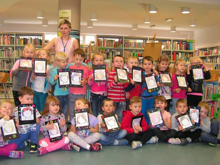 Przedszkolaki z Jastrzębia poznały w bibliotece swoje prawa, Przedszkole nr 18 w Jastrzębiu-Zdroju