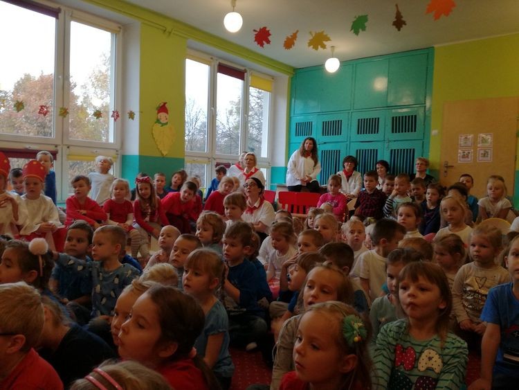 W Przedszkolu nr 6 obchodzili Dzień Rosyjski, Przedszkole nr 6 w Jastrzębiu-Zdroju