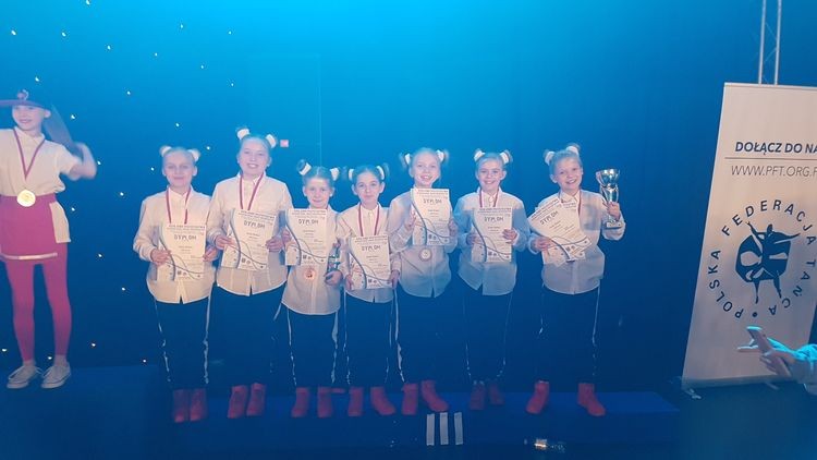 Cztery medale tancerek z Jastrzębia na mistrzostwach w Twardogórze, Materiały prasowe