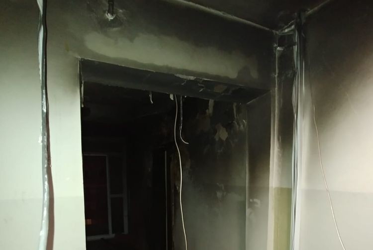 Pożar w bloku przy ul. Kaszubskiej. Czy to było podpalenie?, KM PSP Jastrzębie-Zdrój