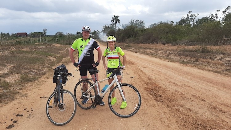 Poznali Kubę jeżdżąc rowerem. Robi wrażenie!, Ewa Frajhofer, Andrzej Rakowski