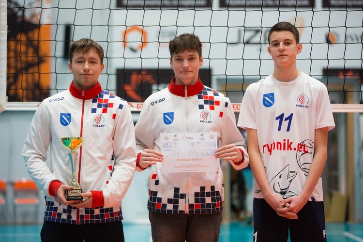 Nasi młodzi siatkarze z medalami mistrzostw Śląska, Fot. Arkadiusz Modliński/Jastrzębski Węgiel