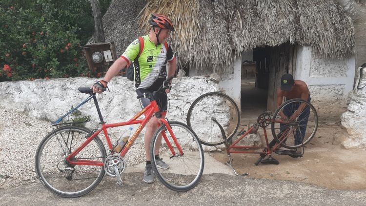 Najpierw Kuba teraz Meksyk. Ewa Frajhofer i Andrzej Rakowski na rowerach zwiedzają świat, Ewa Frajhofer&Andrzej Rakowski