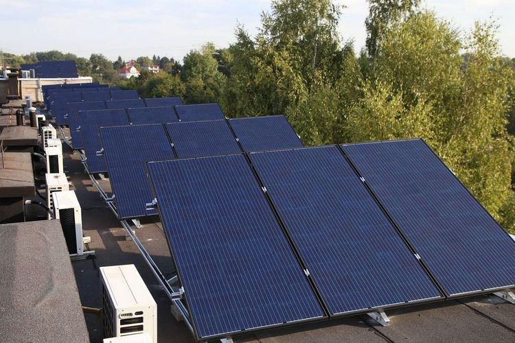 JSW: elektrownia słoneczna na dachu, jsw.pl
