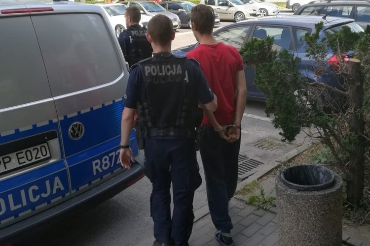 Włamywacz trafił do aresztu. 22-latek ma na koncie liczne kradzieże, KMP Jastrzębie-Zdrój