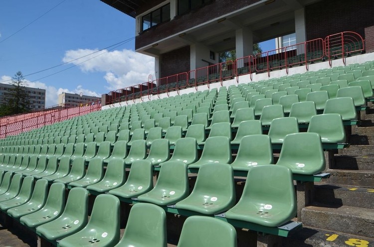 Nowe krzesełka na Stadionie Miejskim. Zobaczcie zdjęcia!, 
