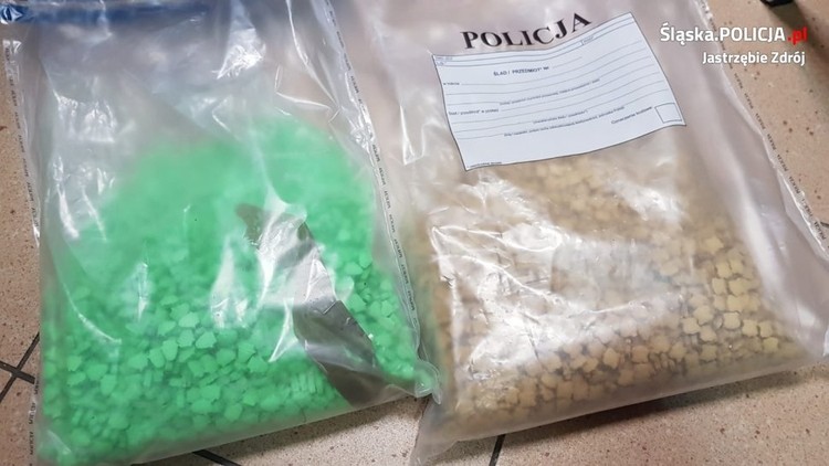 Kilogramy narkotyków w garażu w Jastrzębiu!, Policja Jastrzębie
