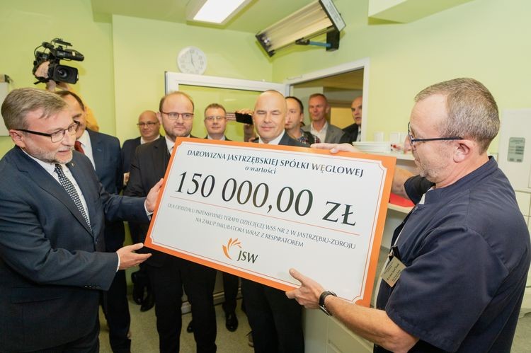 Szpital dostał 150 tys. zł na inkubator transportowy, JSW/Mateusz Paszek