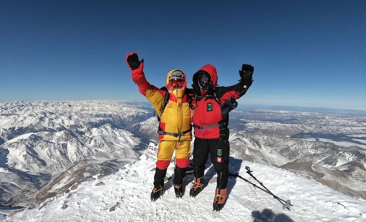 Chcieli zjechać na nartach z Elbrusa, materiały prasowe