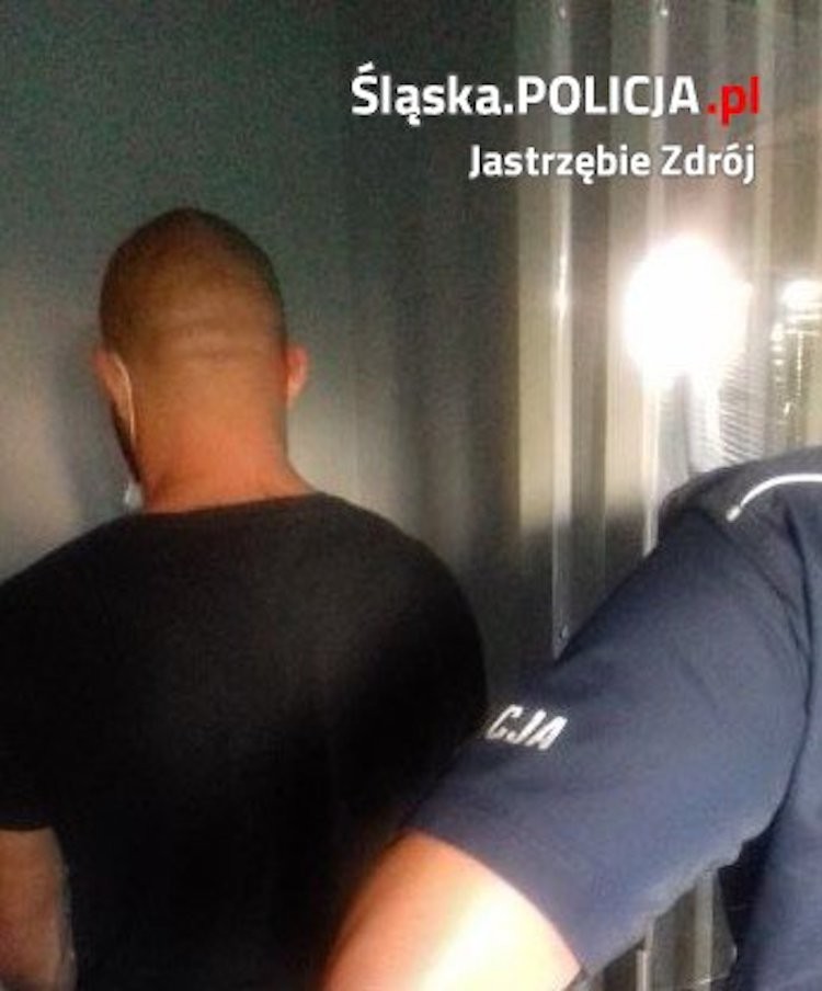 Wymuszenia pieniędzy, groźby i podpalenie samochodu - gangsterzy wpadli w ręce policji, KMP Jastrzębie- Zdrój