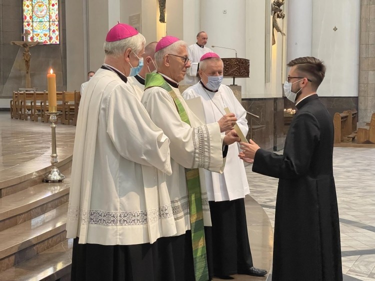 Do parafii w Jastrzębiu-Zdroju przybędą nowi wikariusze, Archidiecezja Katowicka