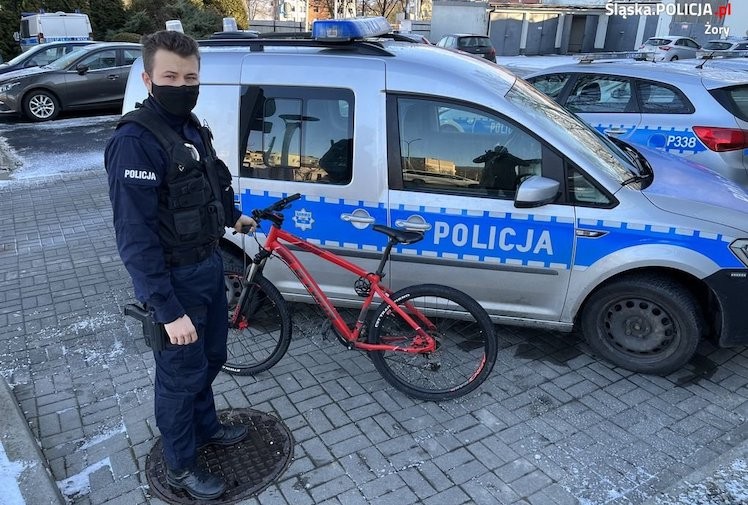 Policjanci poszukują właściciela roweru, 