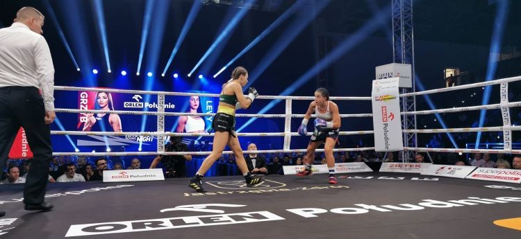 Zrobiła to! Laura Grzyb obroniła tytuł Mistrzyni Europy, FB: Laura Grzyb/boxingphotos.pl, Miasto Jastrzębie-Zdrój