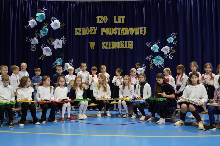 Wyjątkowy jubileusz w Szerokiej. Szkoła Podstawowa nr 18 świętowała 120 lecie, UM Jastrzębie