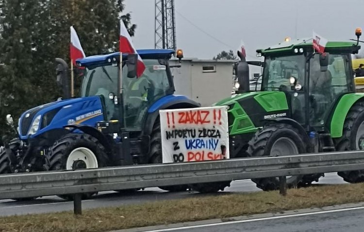 Stop! Rolnicy nie chcą Zielonego Ładu w Polsce. Dziś wyjechali na ulice, również w naszym regionie (zdjęcia), mz