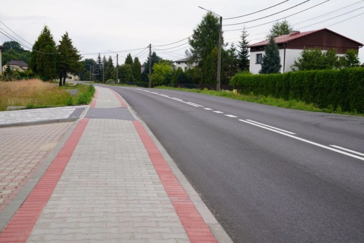 Bzie: część ulicy Niepodległości po remoncie, UM Jastrzębie