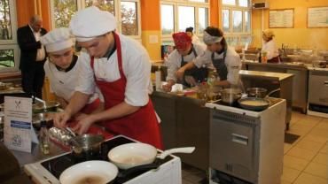 Młodzi kucharze z całego województwa rywalizowali w „Dwójce”