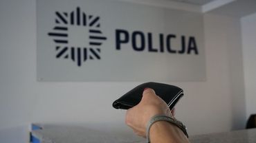 Policja szuka właściciela portfela