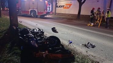 Jeep uderzył w motorower. Nie żyje 52-latek, sprawca uciekł