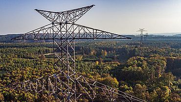 Ta linia 400 kV zabezpieczy dostawy prądu dla Śląska. Bliżej budowy linii Godów – Pawłowice