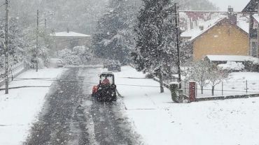 IMGW: zabieli się krajobraz. Intensywne opady śniegu w regionie