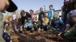 Dzieci tworzą ogródki. Akcja „Zielone Przedszkola”