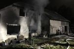 Palił się dom na Okopowej. Straty szacowane są na 100 tys. złotych, KM PSP Jastrzębie-Zdrój