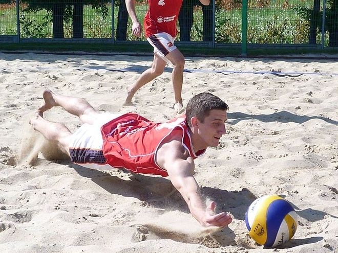 Świstak i Wanat najlelpsi w Mistrzostwach Jastrzębia w siatkówce plażowej, MOSiR