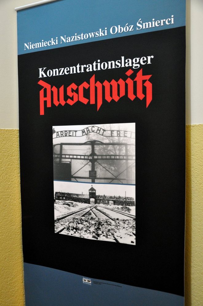 Wystawa o Niemieckim Nazistowskim Obozie Śmierci Konzetrationslager Auschwitz, Jerzy Lis