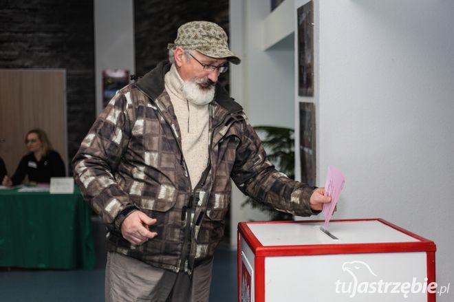 II tura wyborów: jastrzębianie od rana wybierają prezydenta, Andrzej Klocek