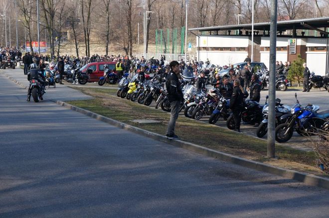 Motocykliści pożegnali zimę i rozpoczęli nowy sezon, KMP w Jastrzębiu-Zdroju