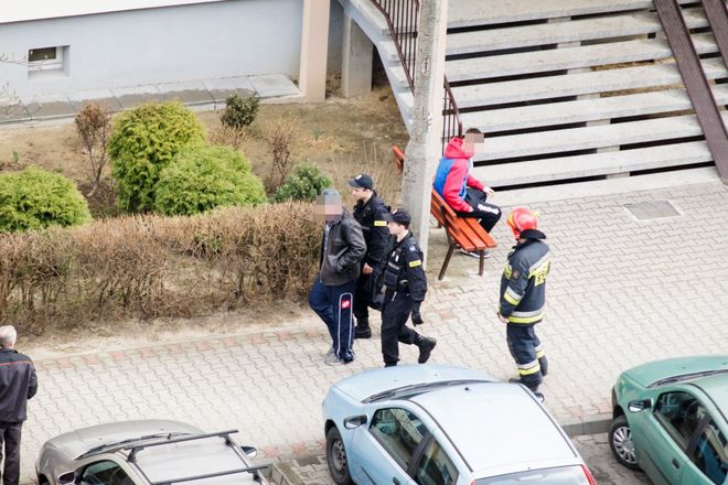36-letni desperat na dachu wieżowca przy Wrocławskiej. Fala prób samobójczych w Jastrzębiu?, Policja