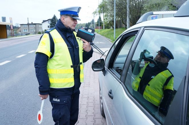 Brawurowa jazda zakończyła się utratą prawa jazdy, KMP w Jastrzębiu-Zdroju