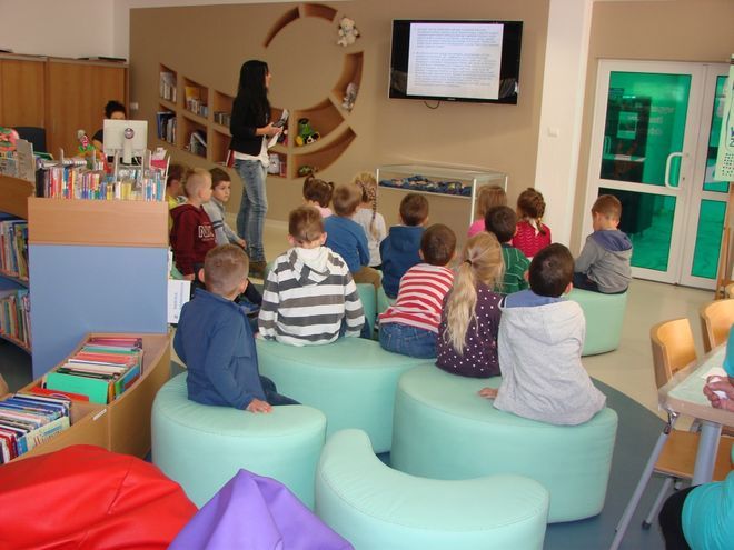 Biblioteka: interaktywne warsztaty dla przedszkolaków, J. Bazgier; źródło: JSS