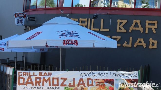 W Centrum miasta powstał bar z grillowanym jedzeniem, pww