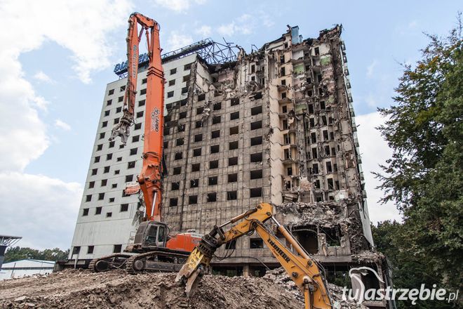 Dzięki internautom możemy „z góry” zobaczyć wyburzany hotel Diament, Andrzej Klocek