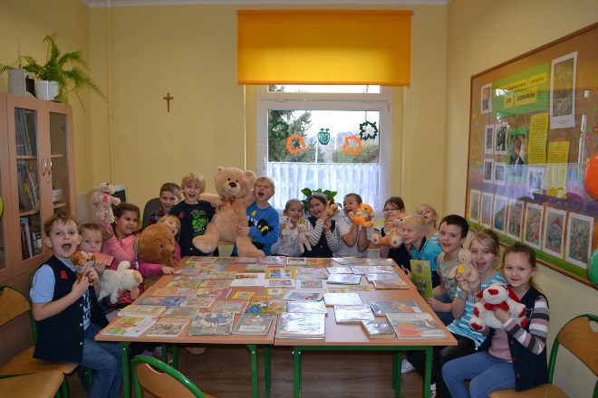 Dzieciaki z SP 17 świętowały Dzień Pluszowego Misia, www.sp17jastrzebie.pl