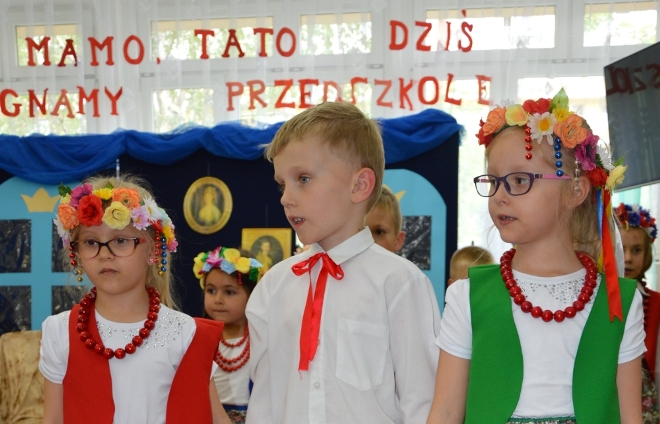 Pięciolatki pożegnały przedszkole, Kasia Nowak-Gardecka, materiały prasowe UM Jastrzębie-Zdrój